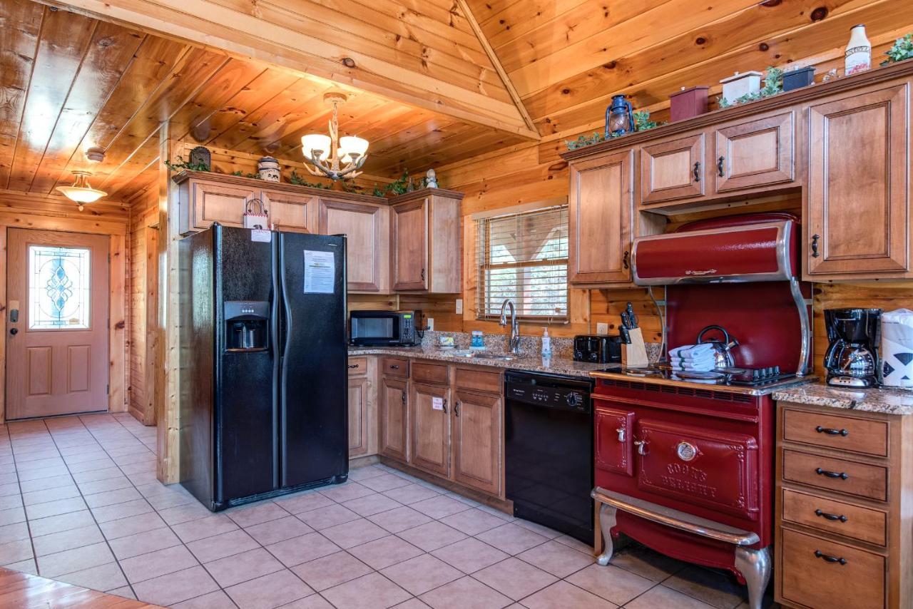 Hemlock Manor Villa Gatlinburg Exterior photo