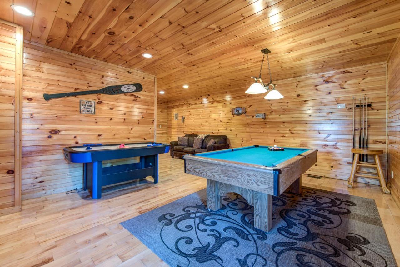 Hemlock Manor Villa Gatlinburg Exterior photo