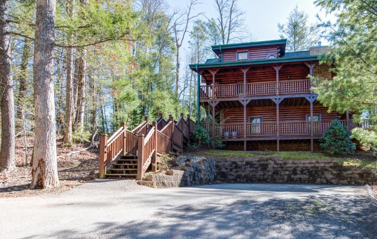 Hemlock Manor, 3 Bedrooms, Sleeps 10, Wifi, Game Room, Hot Tub, Fireplace Gatlinburg Exterior photo