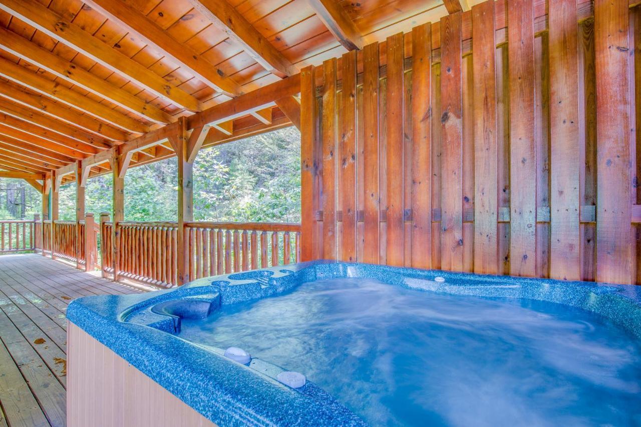 Hemlock Manor Villa Gatlinburg Exterior photo